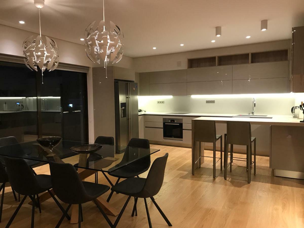 Luxury & Stylish Family Apartment Atena Exterior foto